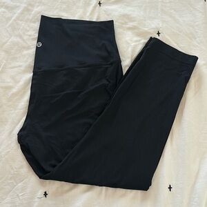 Great condition ribbed black leggings!